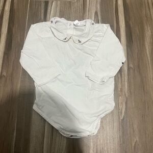 Zara home kids Classic White Long-Sleeve Baby One-Piece with Peter Pan Collar